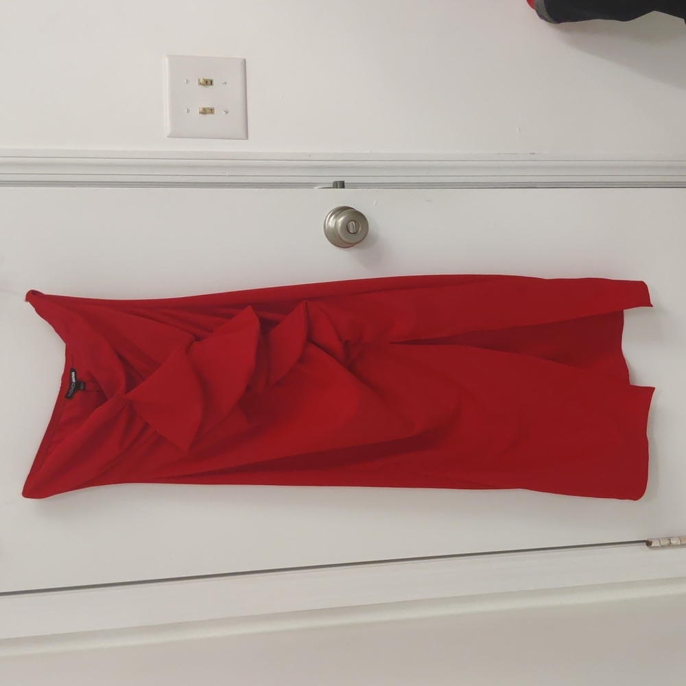 Red Strapless Dress - Picture 4 of 9